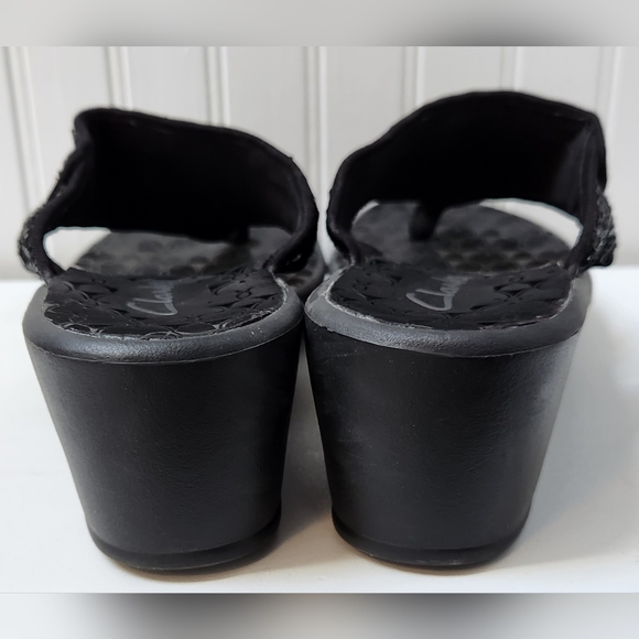 CLARKS Black Sequin Slip-On Wedge Sandals EUC - Picture 5 of 6